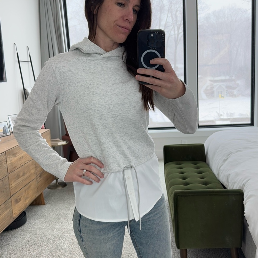 Athleta sweatshirt top